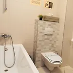 Dd *
