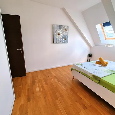 Dd * Бухарест