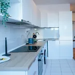 Dd *